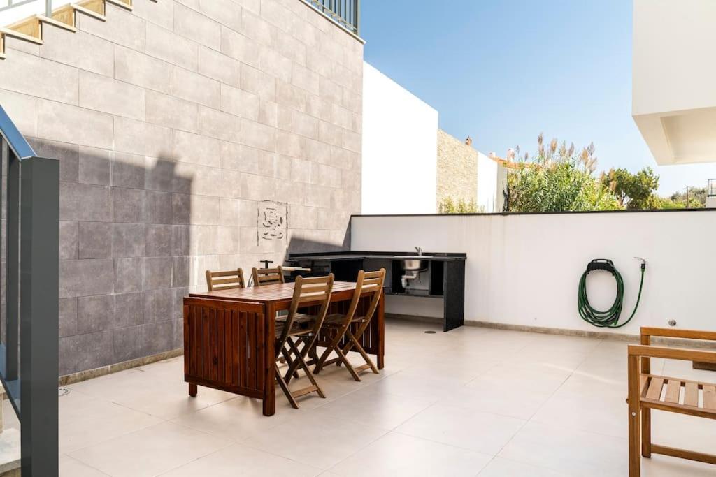 Beach, Ocean View & Bright House Ericeira Ngoại thất bức ảnh